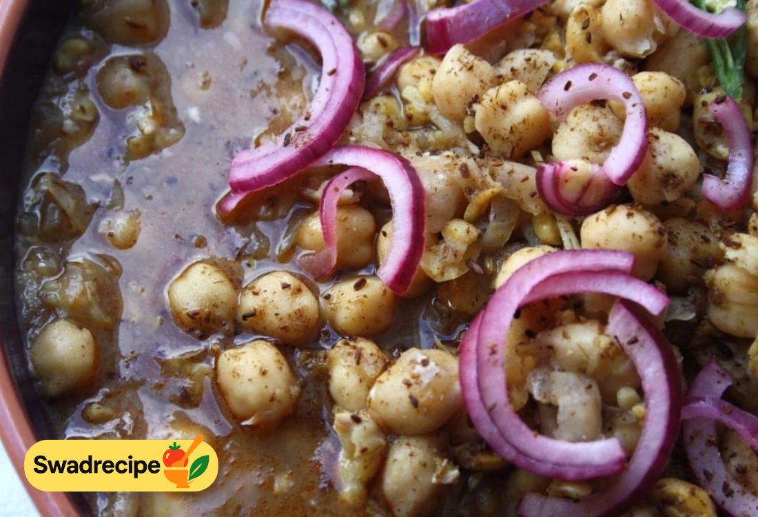 Khatte Chole: A Tangy, Comforting Chickpea Curry That Feels Like Home
